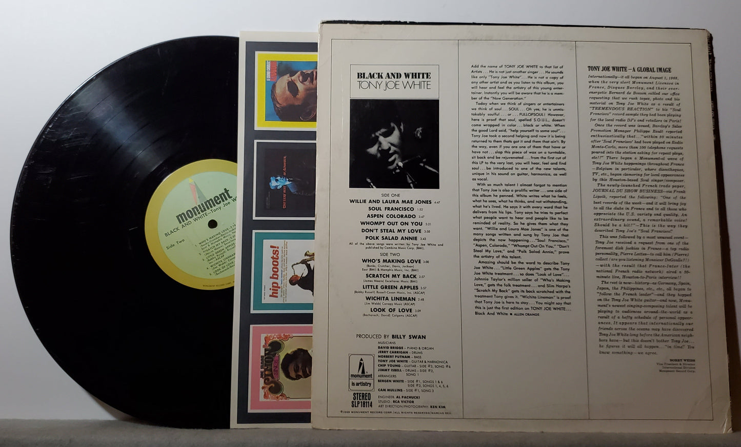 Tony Joe White - Black and White
